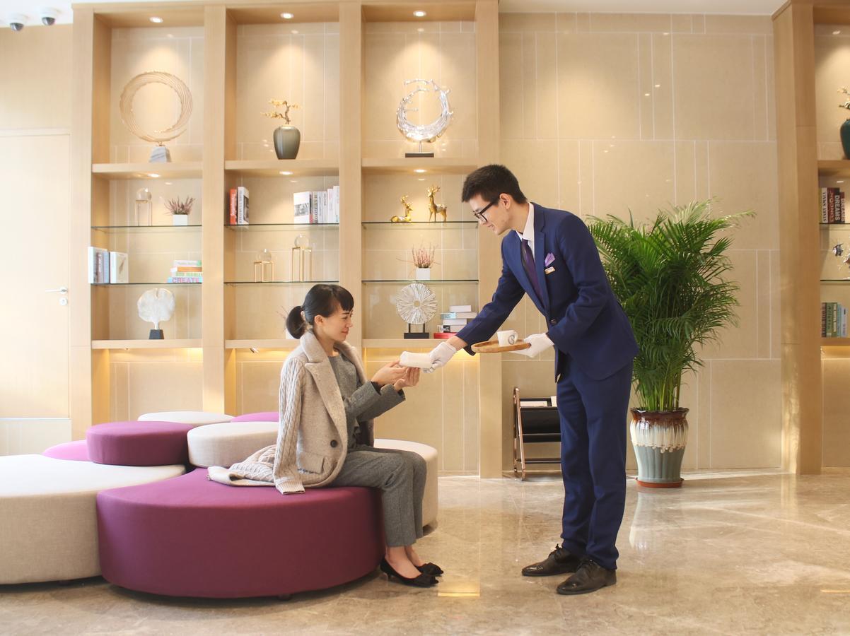 Lavande Hotel 4*