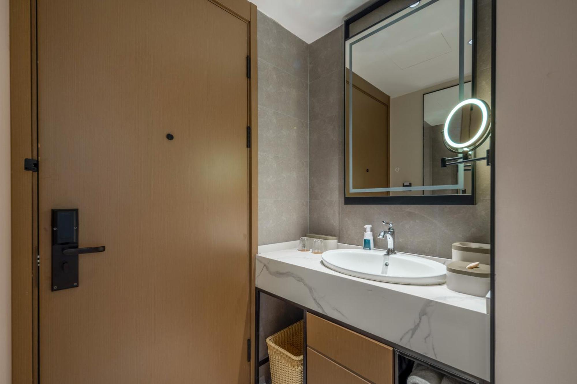 Hotel Atour Hongqiao Xinzhuang Business District