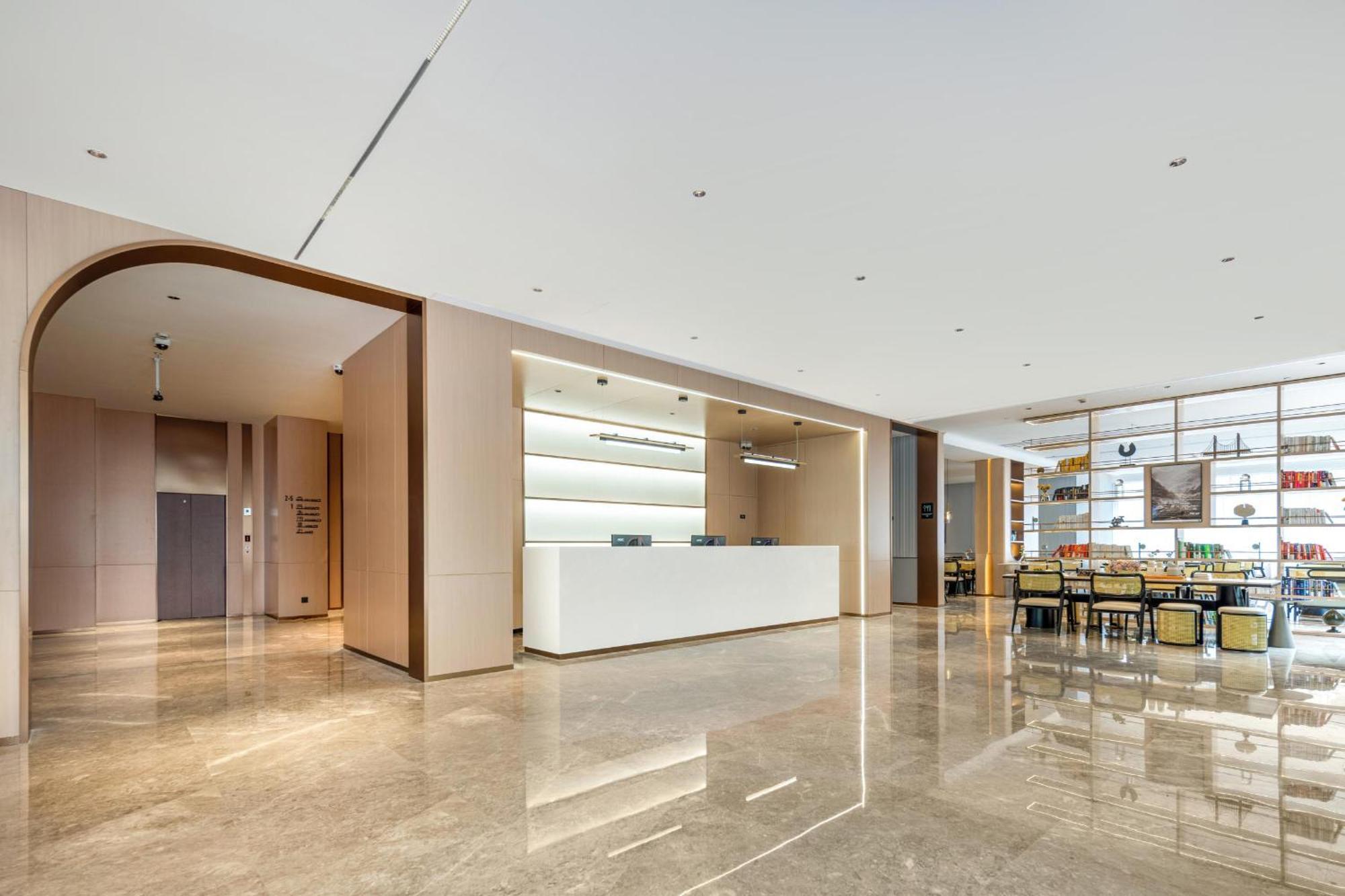 Atour Hongqiao Xinzhuang Business District